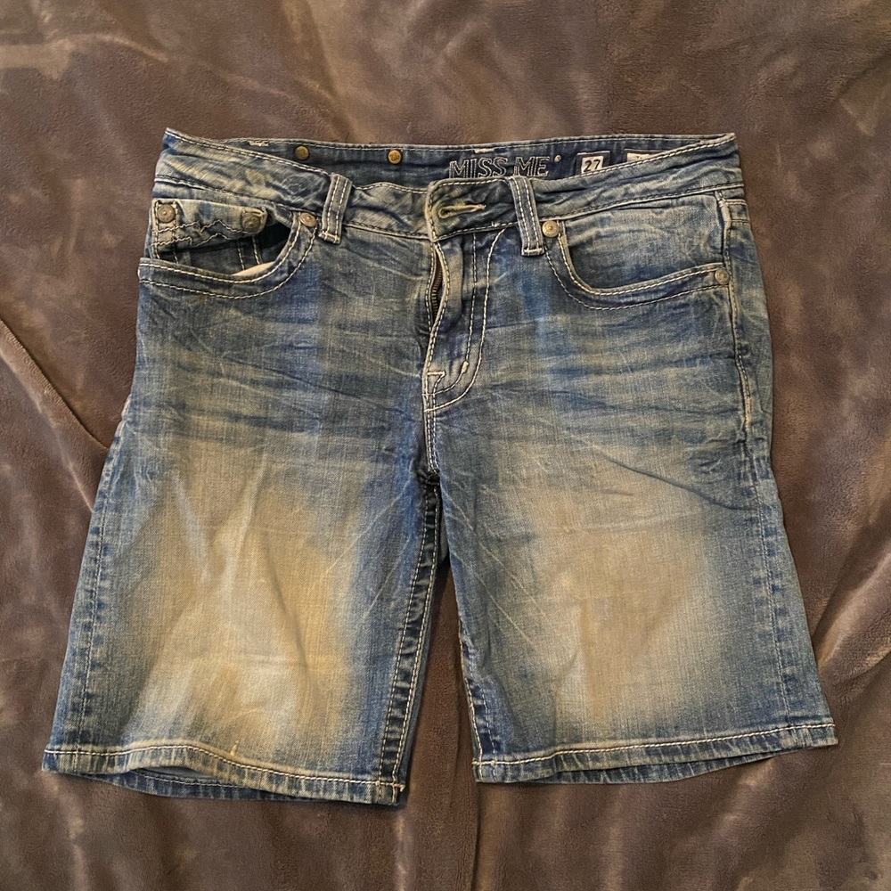 Miss Me Jean Shorts, Size 27, 8.75” inseam